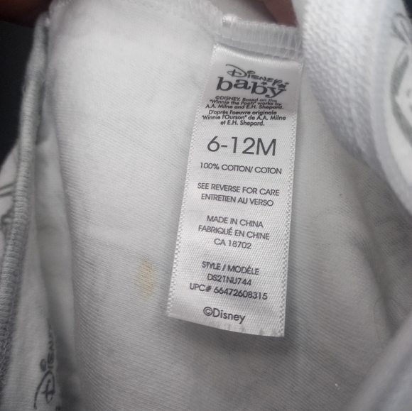 ✨Free W/🍼bundle✨Disney Winnie the pooh. White and gray size 12 M - Picture 4 of 6